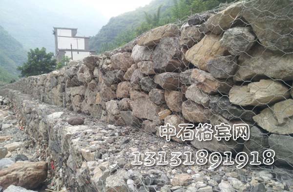 護(hù)岸固濱籠價(jià)格、規(guī)格13131891918 護(hù)岸固濱籠價(jià)格、規(guī)格13131891918